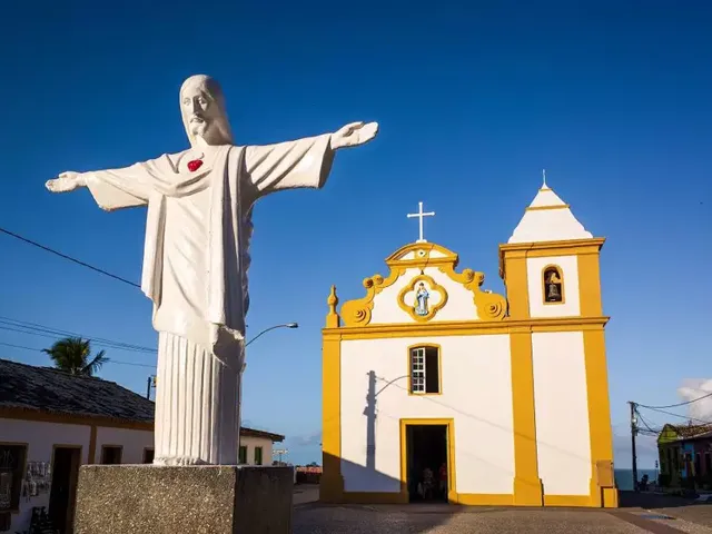 Igreja no centro histórico de Arraial d’Ajuda
